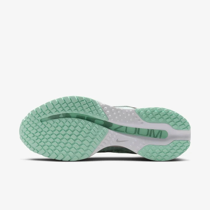 Womens Pegasus Premium Running Shoe