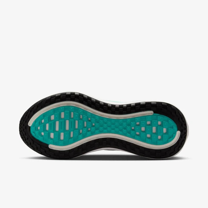 Womens Vomero Plus Running Shoe