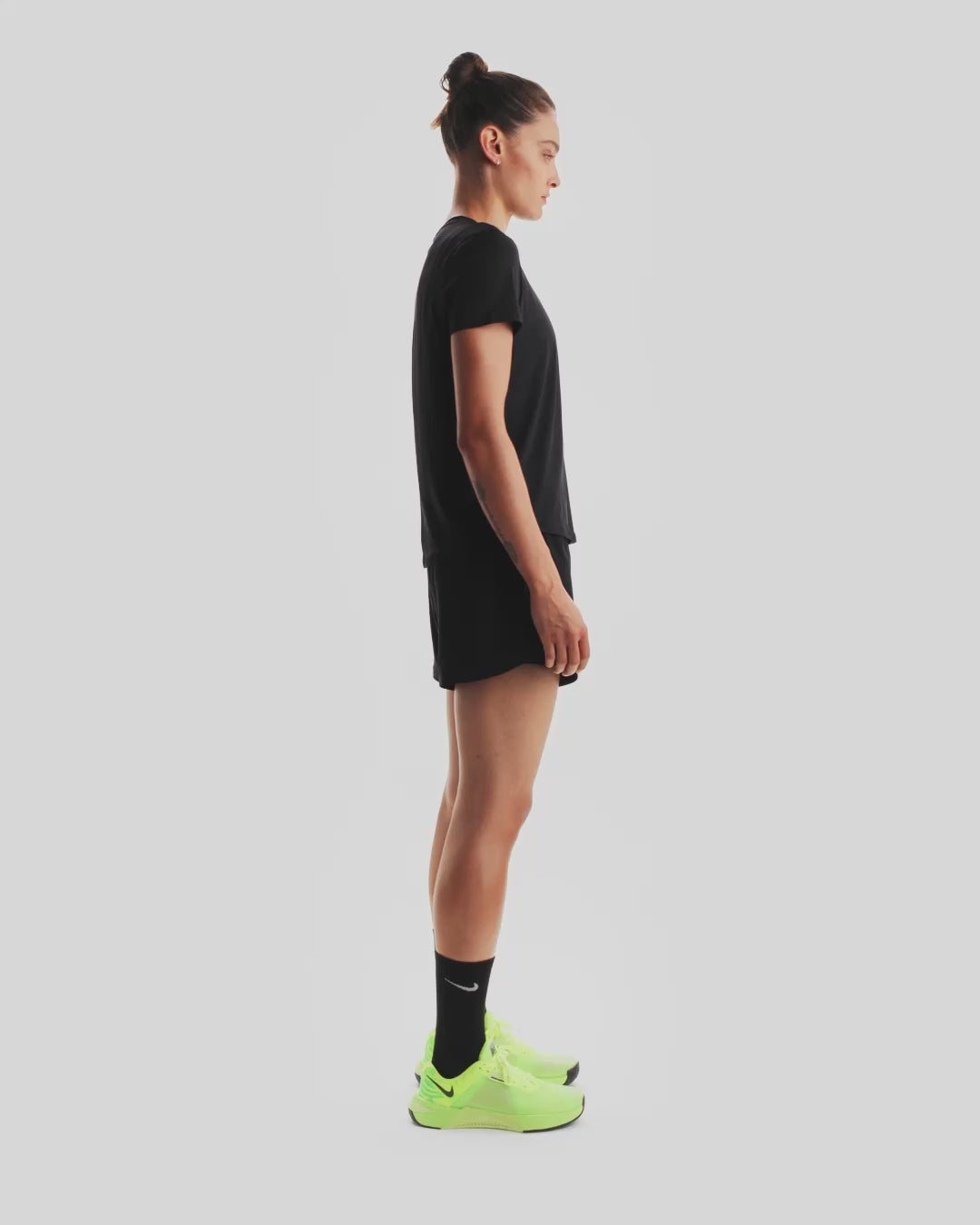 Womens Training Dri Fit Short Sleeve Tshirt