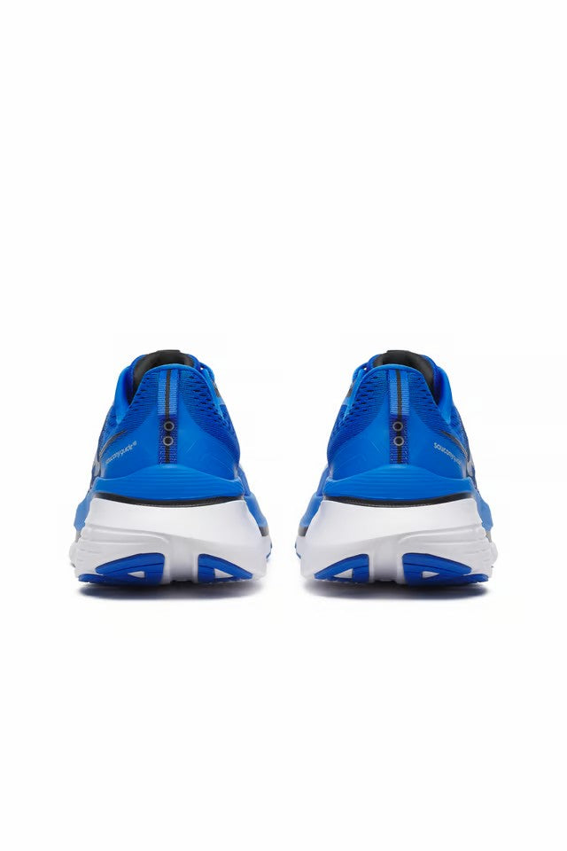 Mens Guide 18 Running Shoe