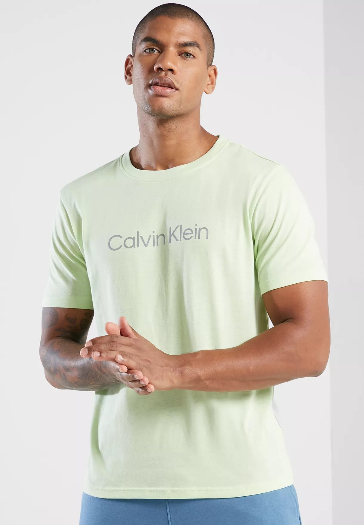 Calvin klein t shirt khaki sales