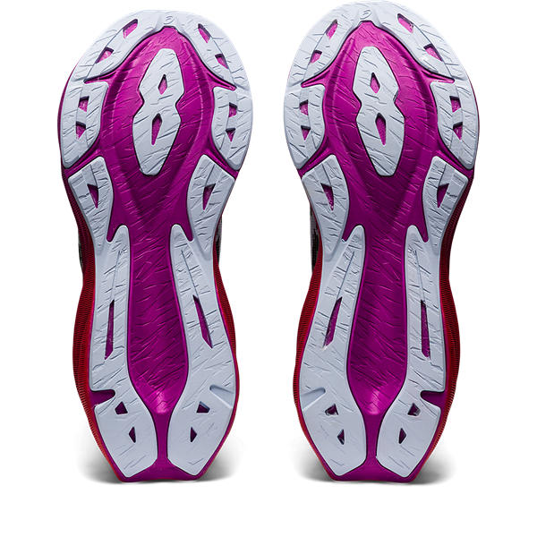 Womens Novablast 3 Running Shoe