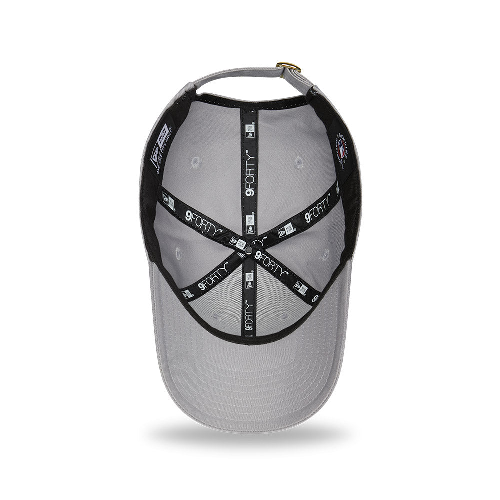 Womens New York Yankees 9Forty Adjustable Cap