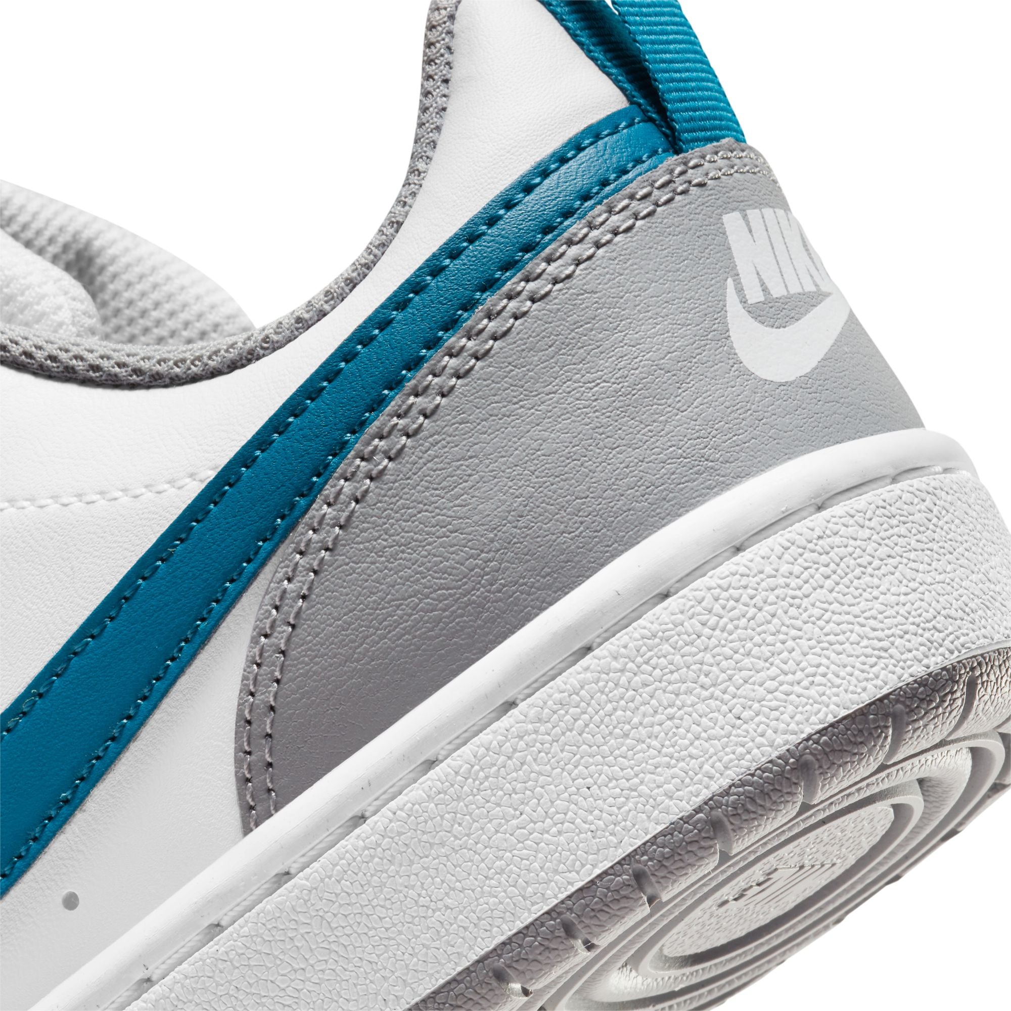 Junior Court Borough Low 2 Shoe