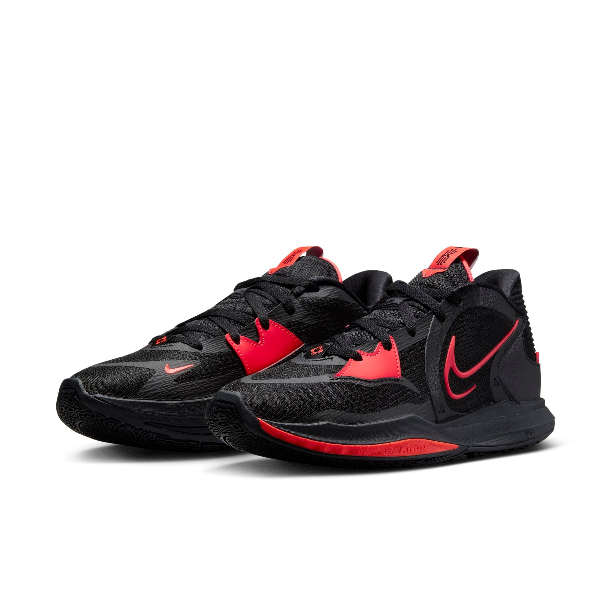 Mens Kyrie Low 5 Basketball Shoe