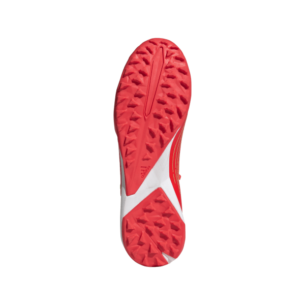 حذاء بريداتور إيدج ٣ منخفض للعشب الصناعي للرجال