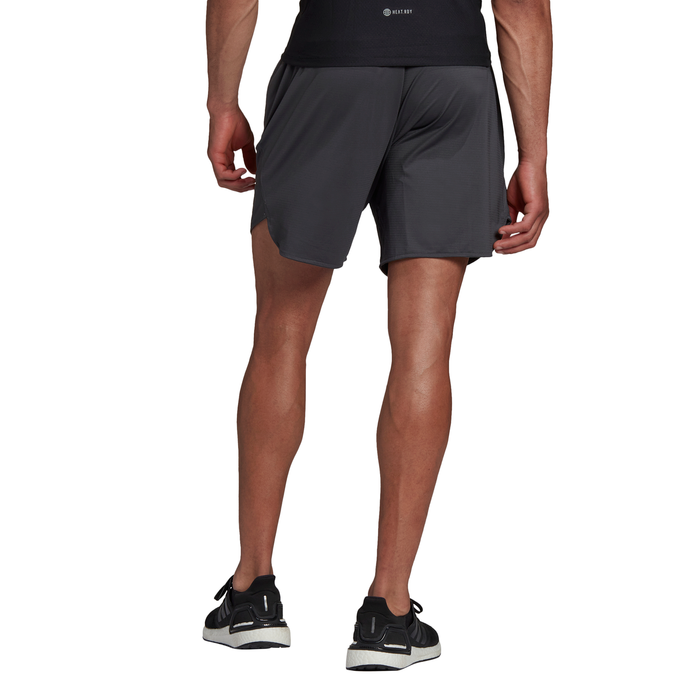 شورت تدريب للرجال