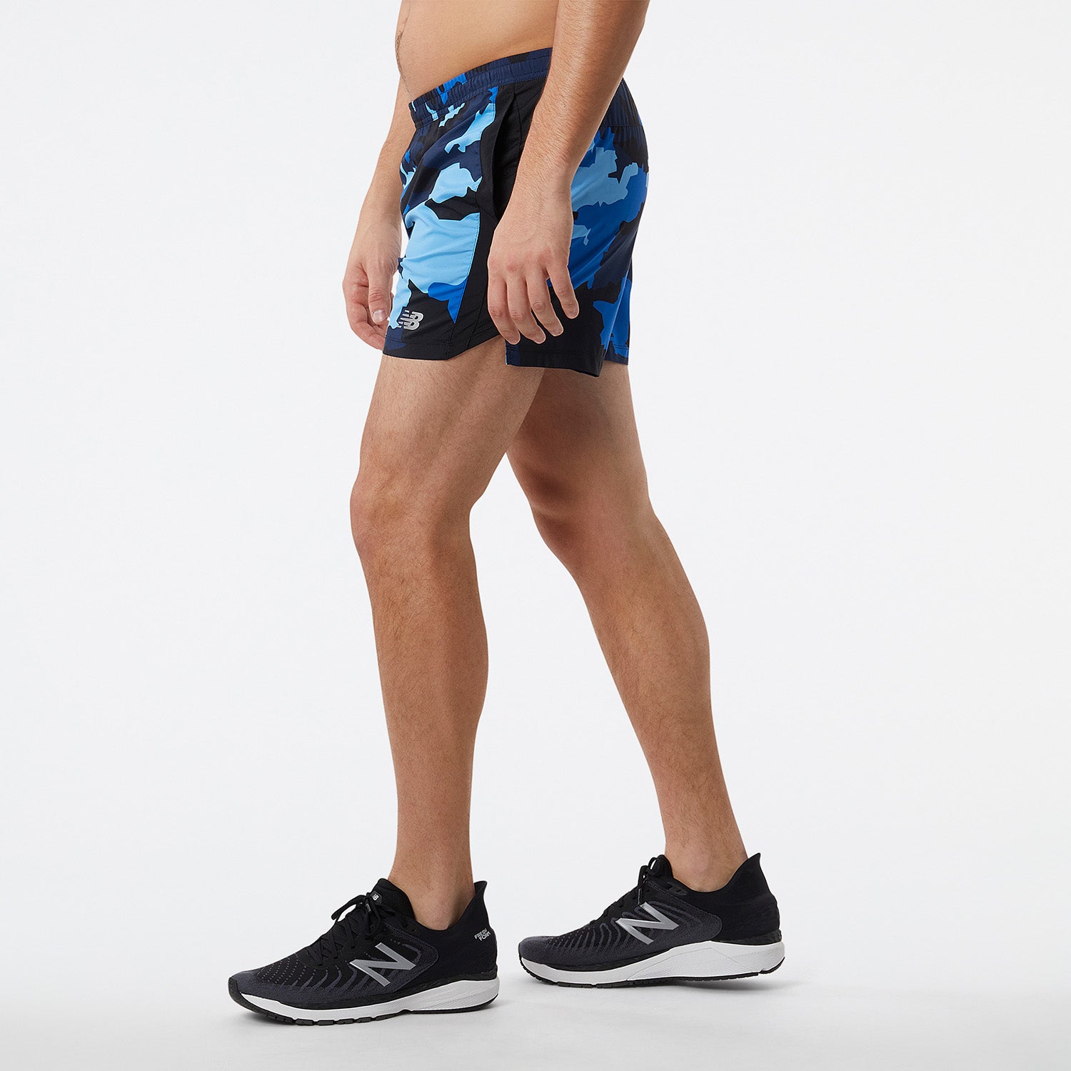 شورت ركض برنتد مقاس ٥ إنش للرجال