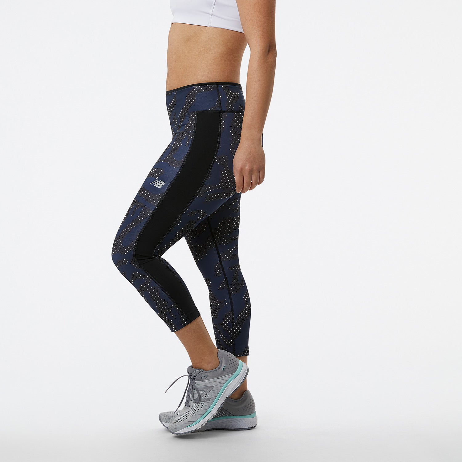 Womens Running Accelerate Mid Rise Printed Capri